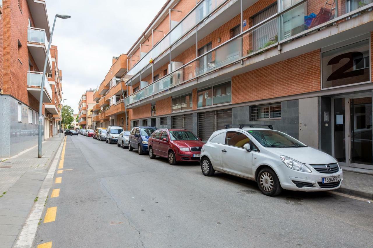 Apartamentos Cornellalux Cornellà de Llobregat Buitenkant foto